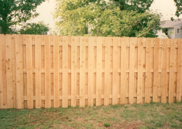Wooden Fence installation Dallas - Fort Worth DFW Fence Install